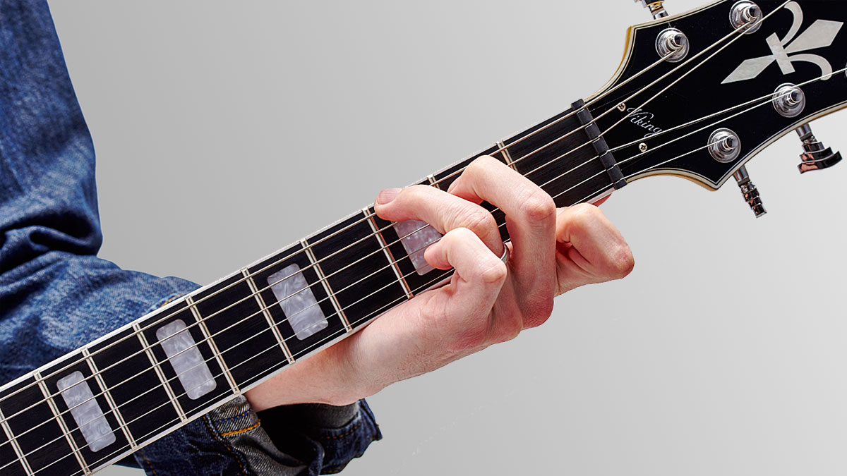 How to Master Caged Guitar Chords and Un...