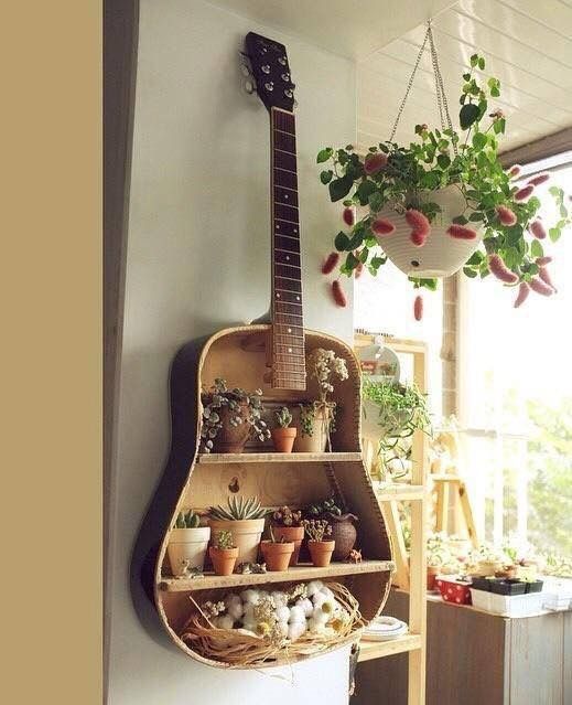 Floating Shelf Beats a Basic Guitar�Hanger